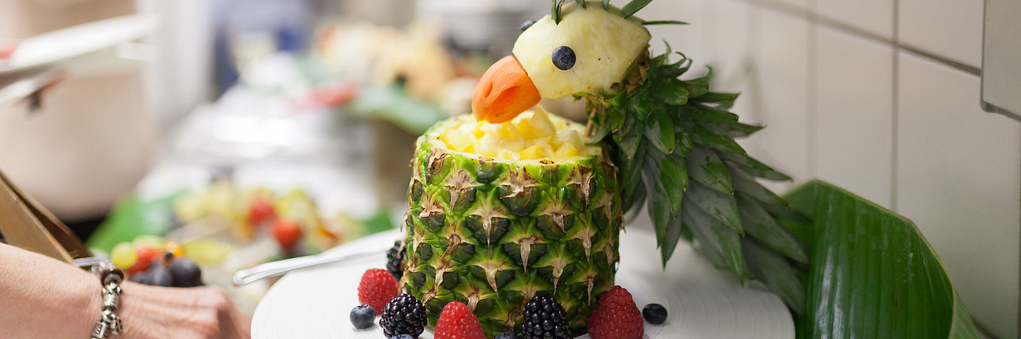 Drapiert Obst Benefizküchenparty Albrechtshof Hotels Drapiertes Obst Benefizküchenparty Albrechtshof Hotels