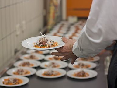 Catering Service Berlin Catering Service Berlin - Essen servieren