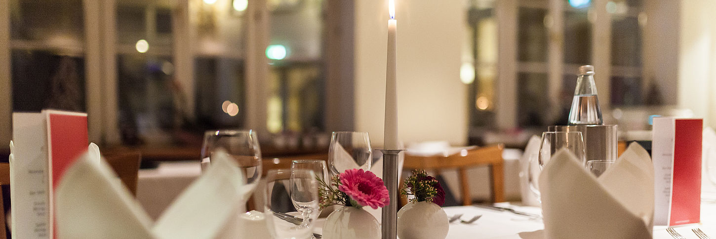 Gedeckter Tisch im Restaurant